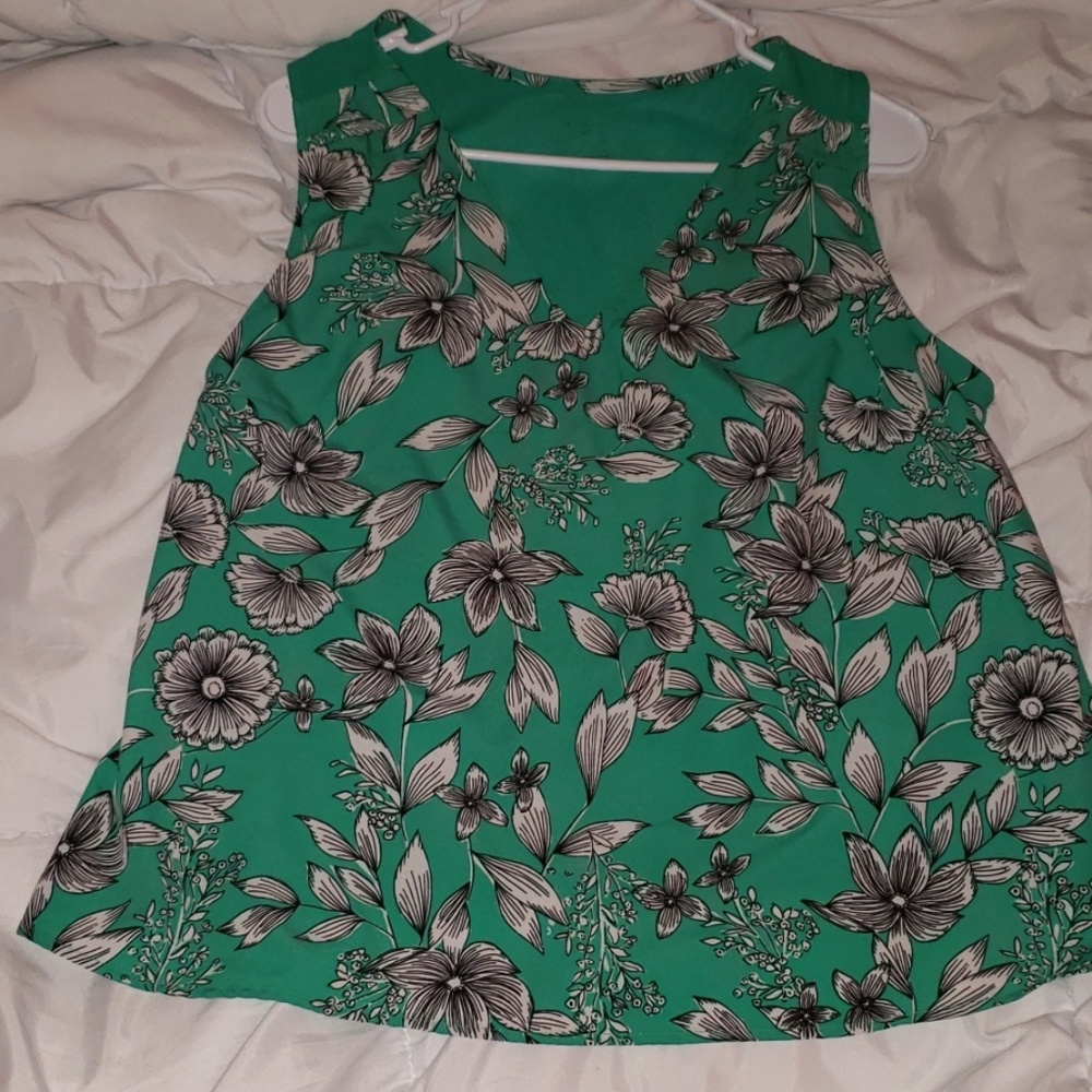 Floral V-Neck Tank Top